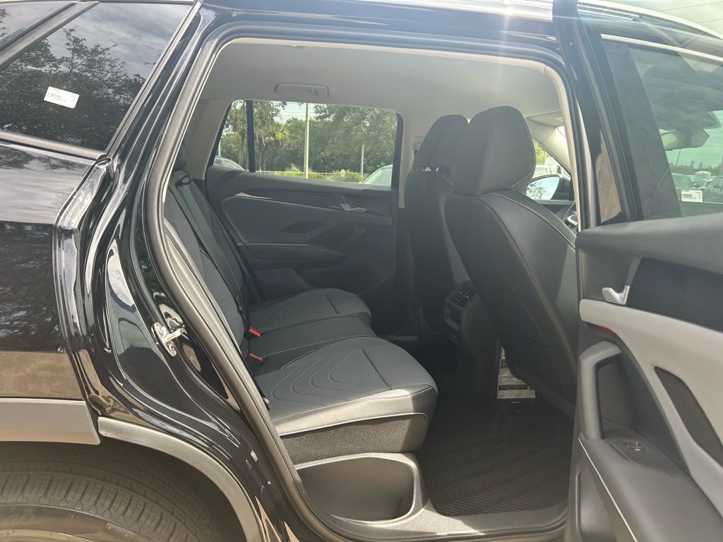 2025 Volkswagen Tiguan 2.0T SE Tampa FL