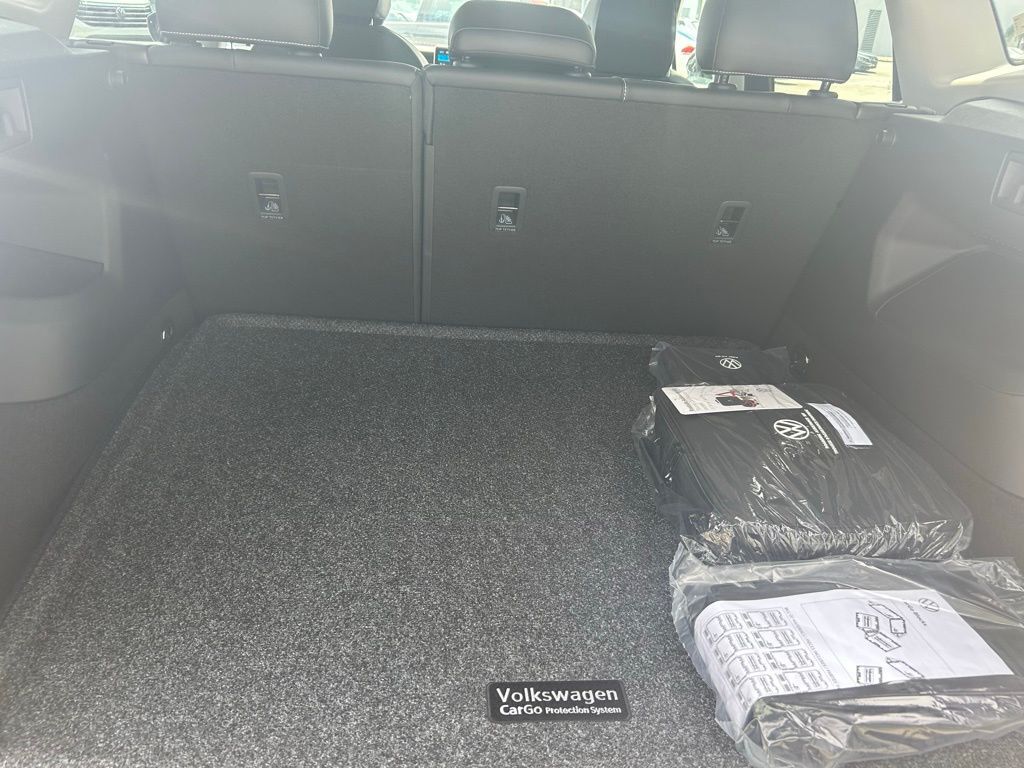 2025 Volkswagen Tiguan 2.0T SE Tampa FL