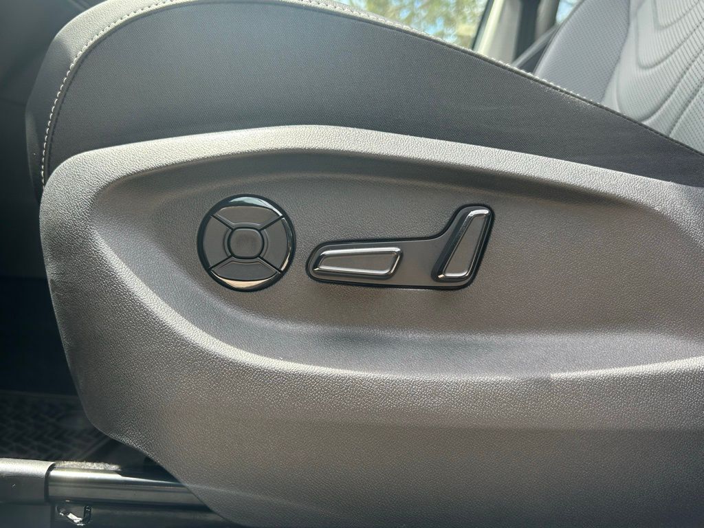 2025 Volkswagen Tiguan 2.0T SE Tampa FL