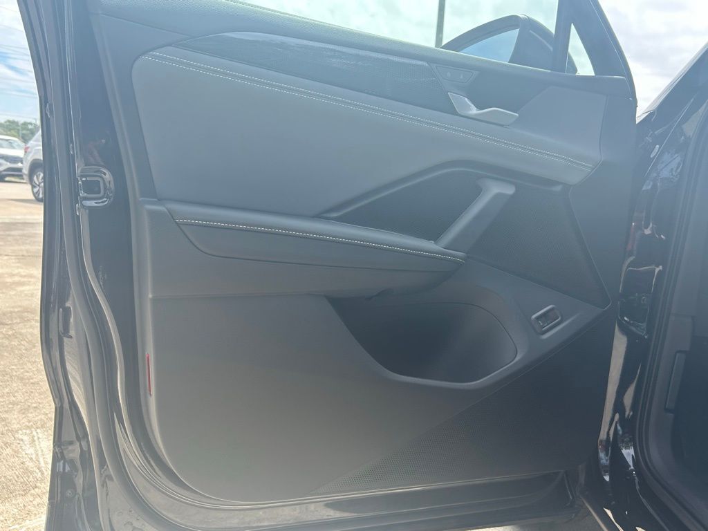 2025 Volkswagen Tiguan 2.0T SE Tampa FL