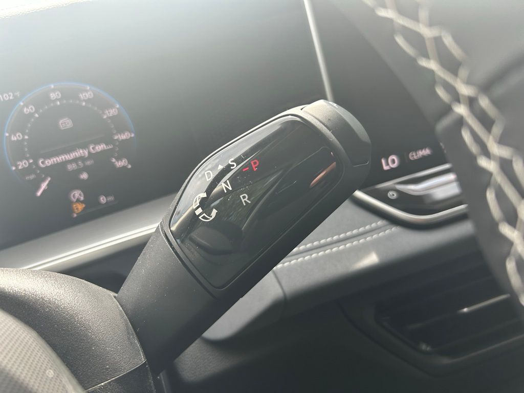 2025 Volkswagen Tiguan 2.0T SE Tampa FL