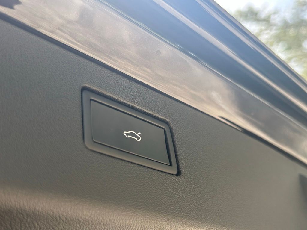 2025 Volkswagen Tiguan 2.0T SE Tampa FL