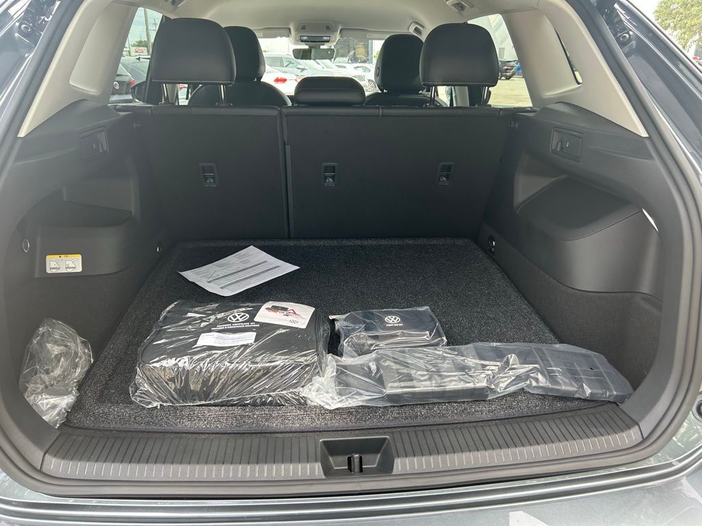 2025 Volkswagen Tiguan 2.0T SE Tampa FL