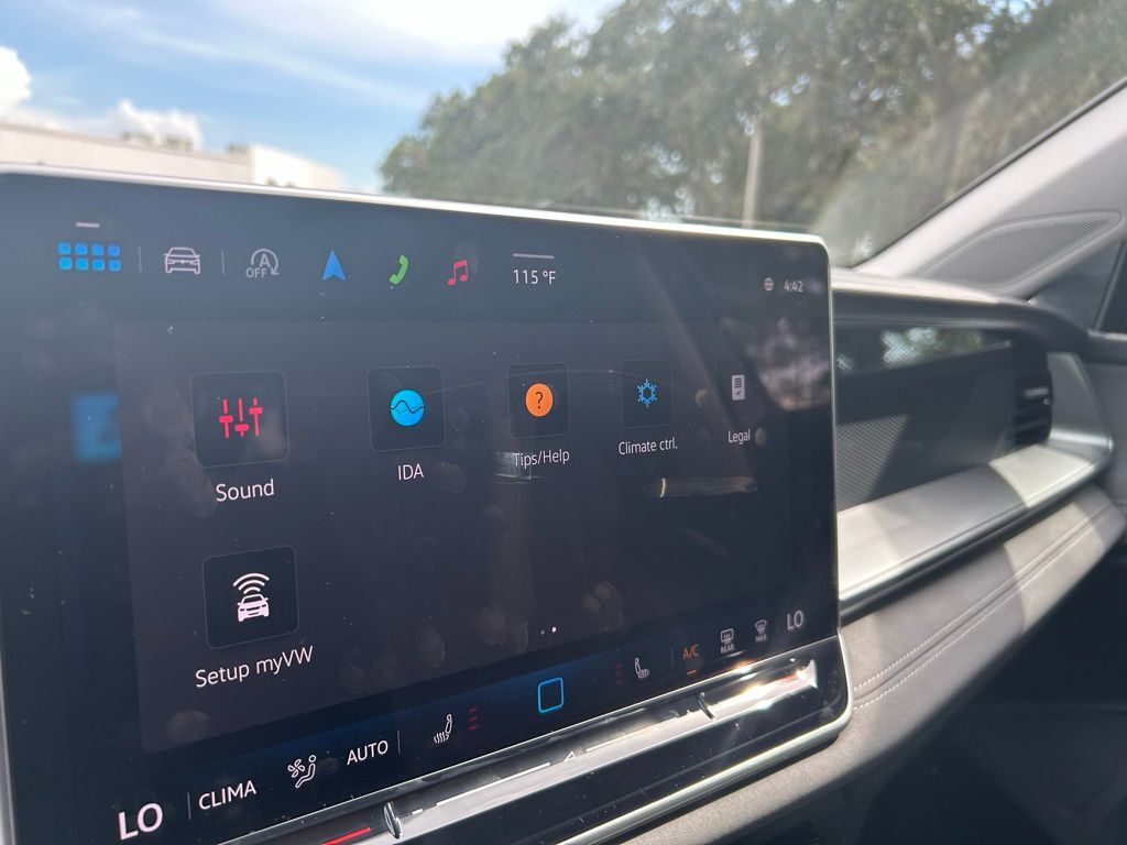 2025 Volkswagen Tiguan 2.0T SE Tampa FL