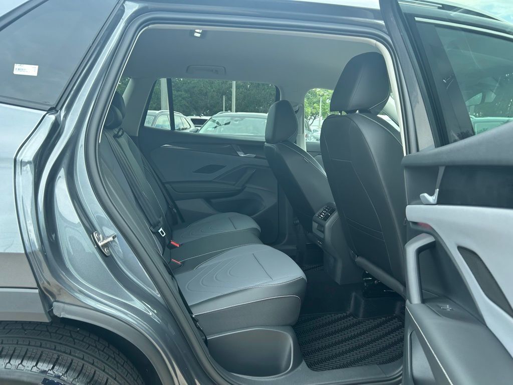 2025 Volkswagen Tiguan 2.0T SE Tampa FL
