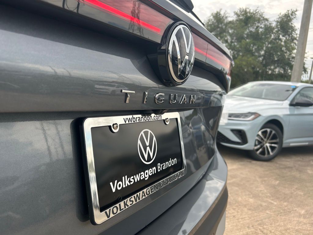 2025 Volkswagen Tiguan 2.0T SE Tampa FL