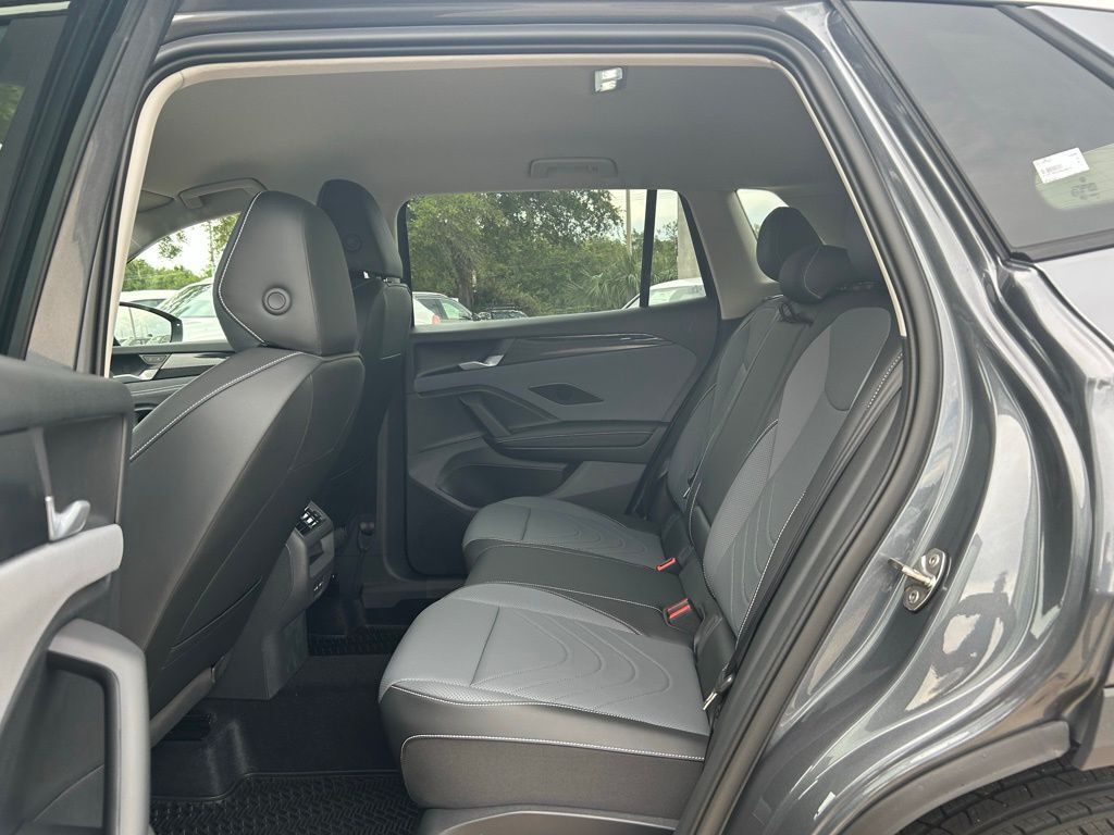 2025 Volkswagen Tiguan 2.0T SE Tampa FL