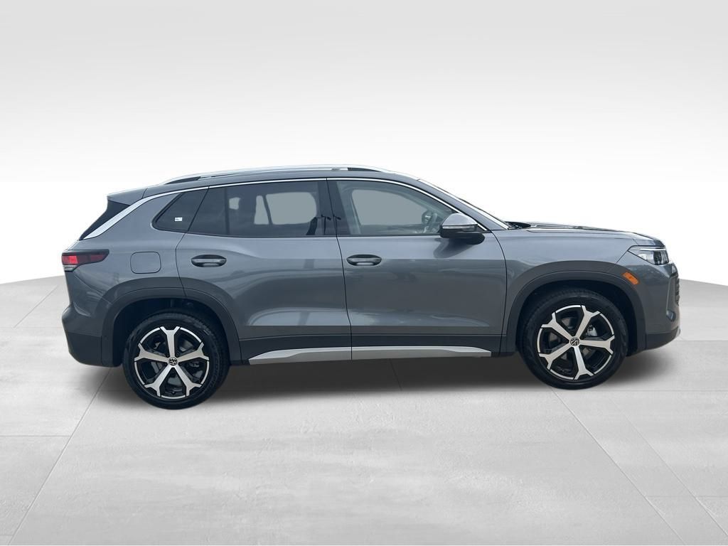2025 Volkswagen Tiguan 2.0T SE Tampa FL