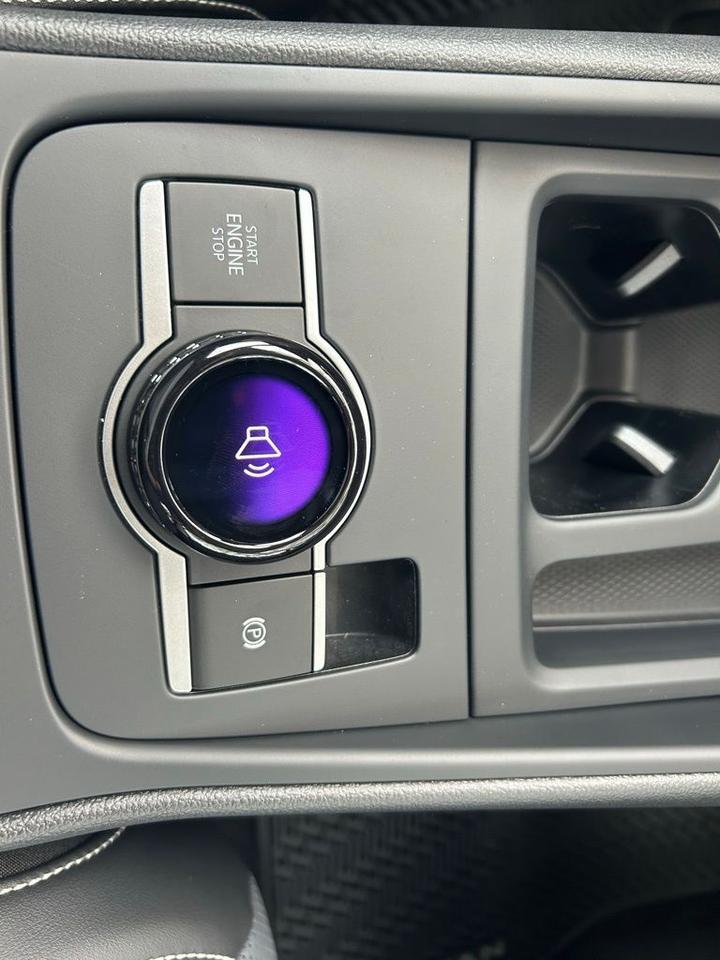 2025 Volkswagen Tiguan 2.0T SE Tampa FL