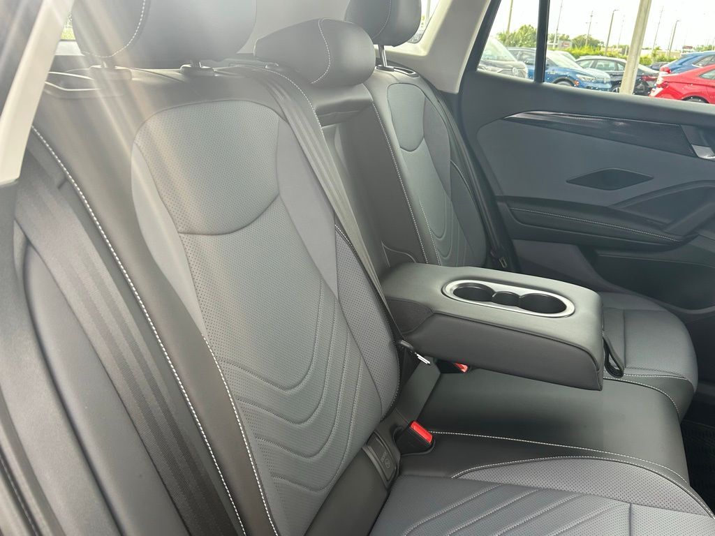 2025 Volkswagen Tiguan 2.0T SE Tampa FL