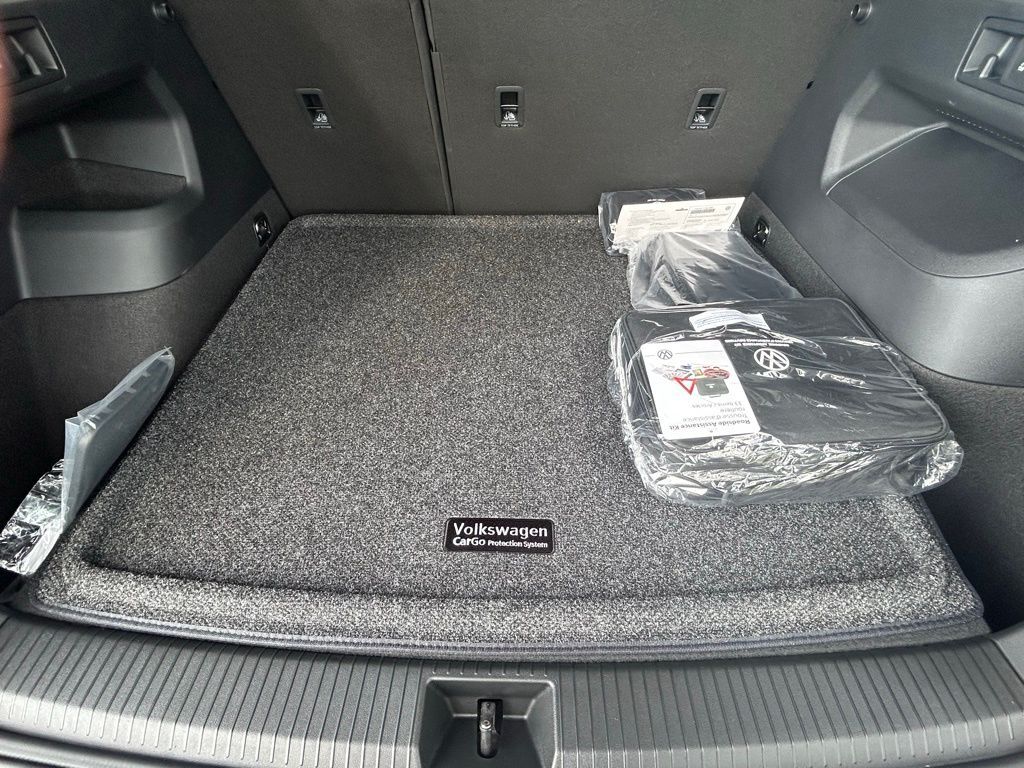 2025 Volkswagen Tiguan 2.0T SE Tampa FL
