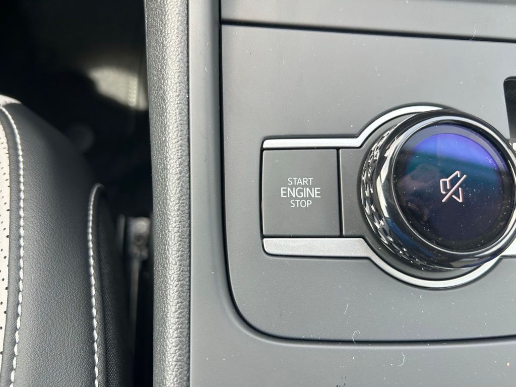 2025 Volkswagen Tiguan 2.0T SE Tampa FL