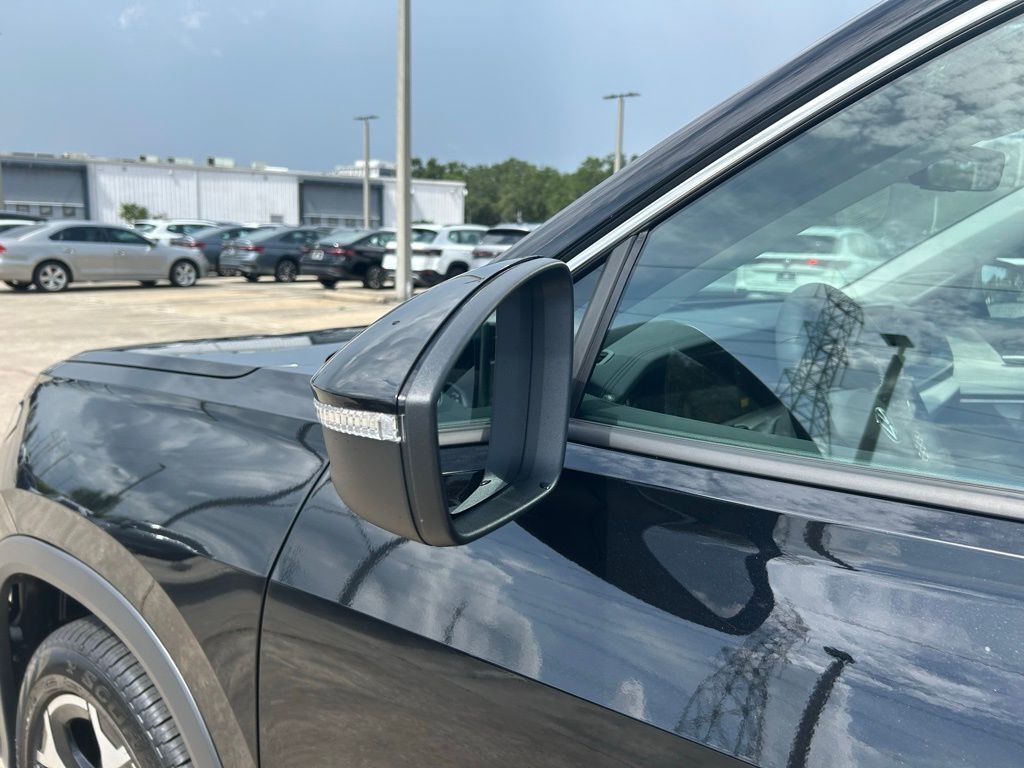 2025 Volkswagen Tiguan 2.0T SE Tampa FL