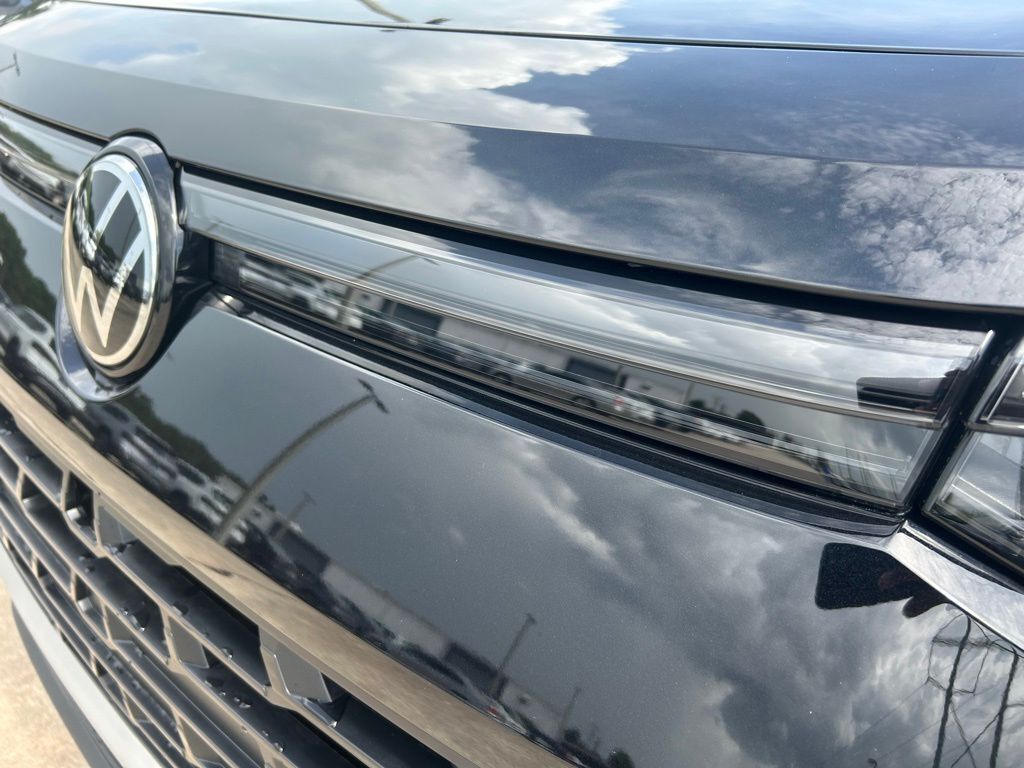 2025 Volkswagen Tiguan 2.0T SE Tampa FL