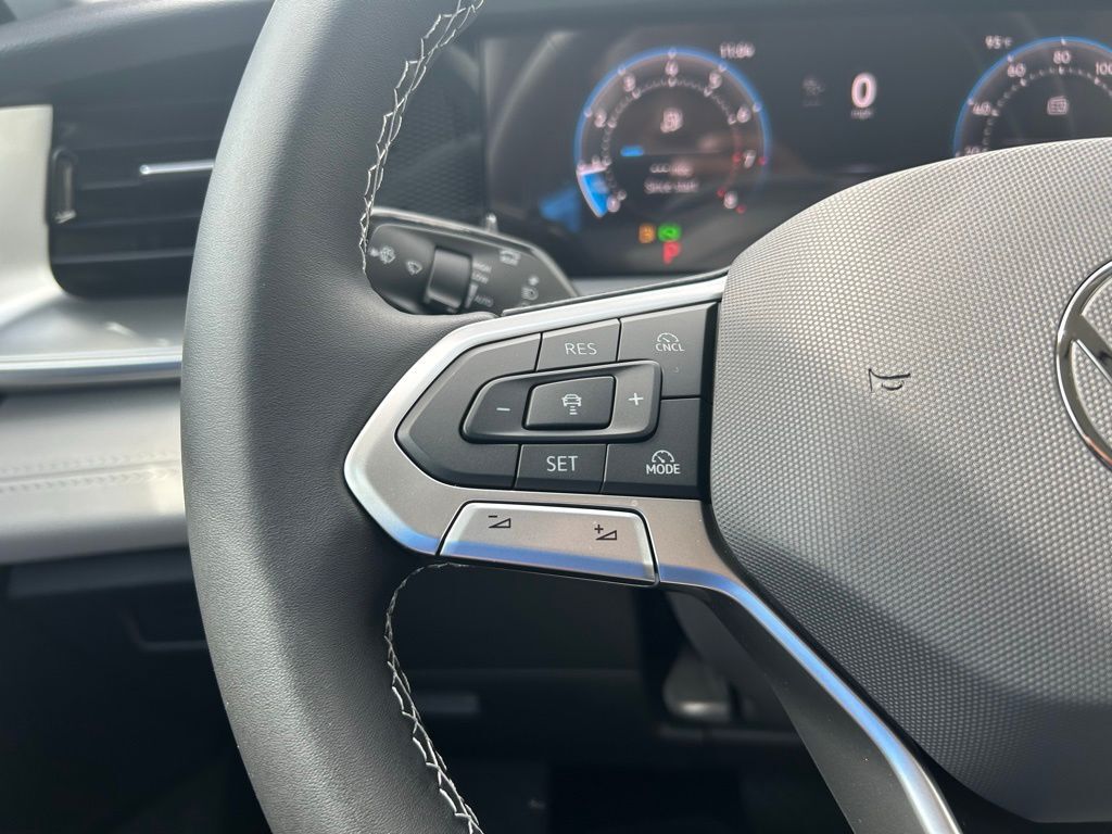 2025 Volkswagen Tiguan 2.0T SE Tampa FL