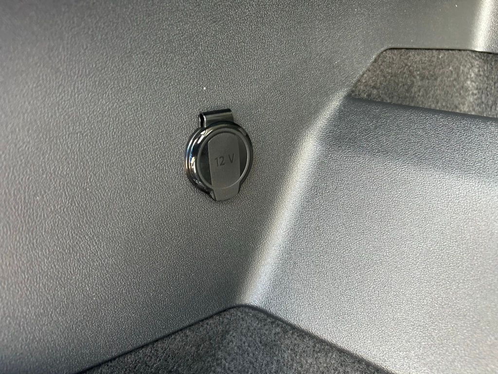 2025 Volkswagen Tiguan 2.0T SE Tampa FL