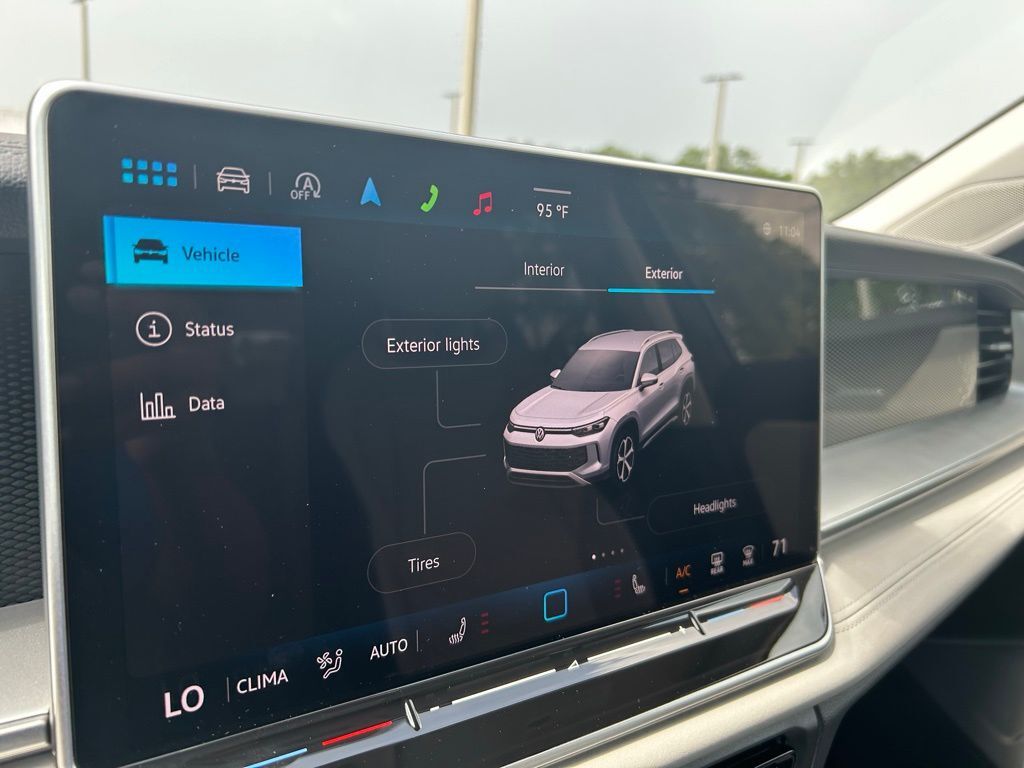 2025 Volkswagen Tiguan 2.0T SE Tampa FL