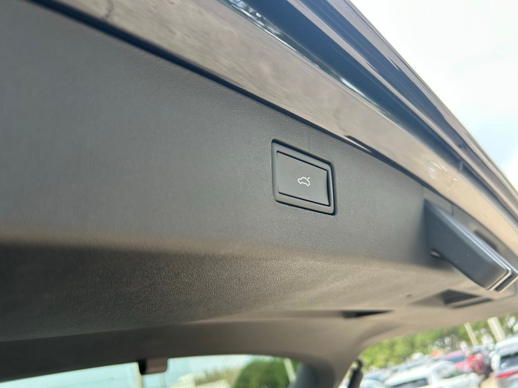 2025 Volkswagen Tiguan 2.0T SE Tampa FL