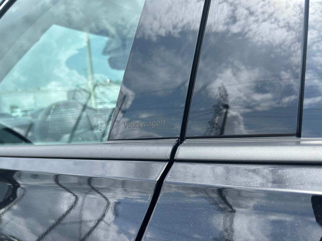 2025 Volkswagen Tiguan 2.0T SE Tampa FL
