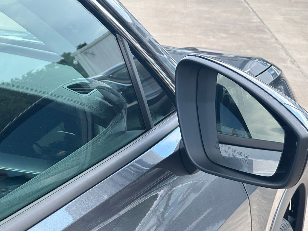 2025 Volkswagen Tiguan 2.0T SE Tampa FL