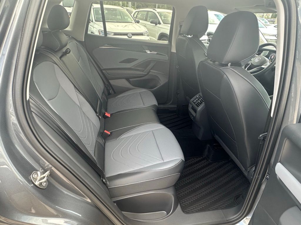 2025 Volkswagen Tiguan 2.0T SE Tampa FL