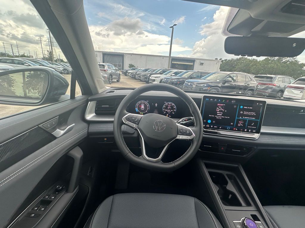 2025 Volkswagen Tiguan 2.0T SE Tampa FL
