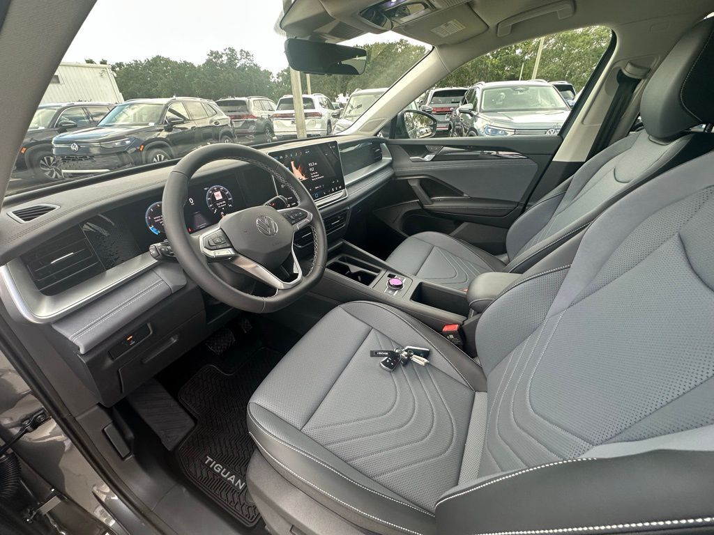 2025 Volkswagen Tiguan 2.0T SE Tampa FL