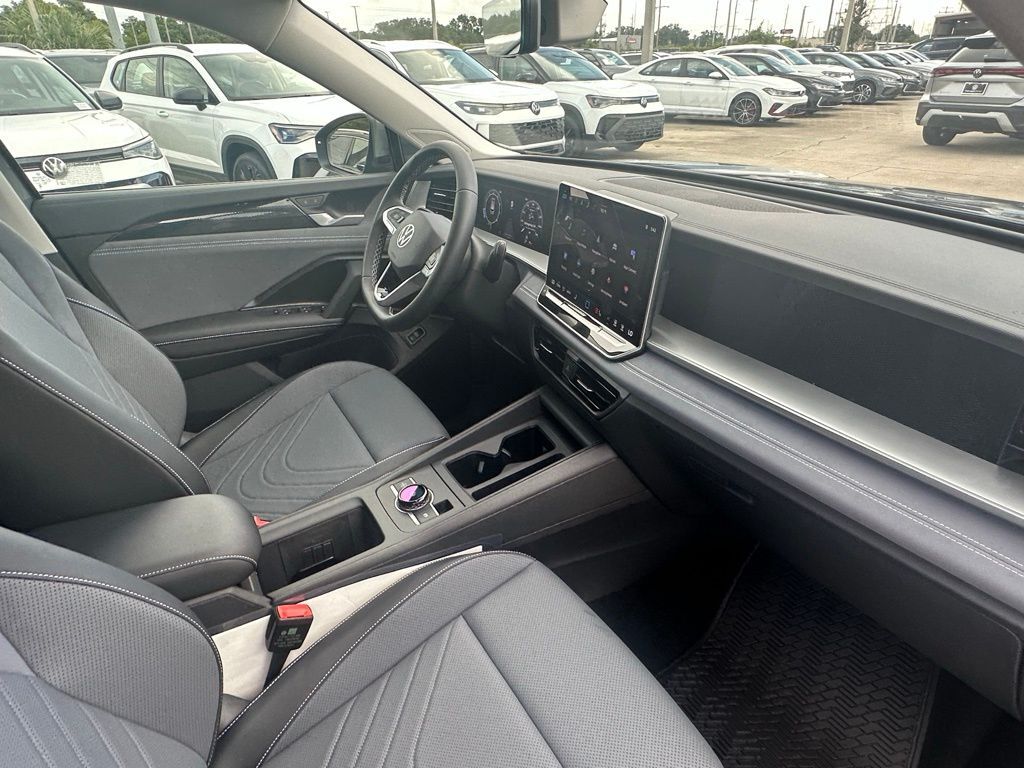 2025 Volkswagen Tiguan 2.0T SE Tampa FL