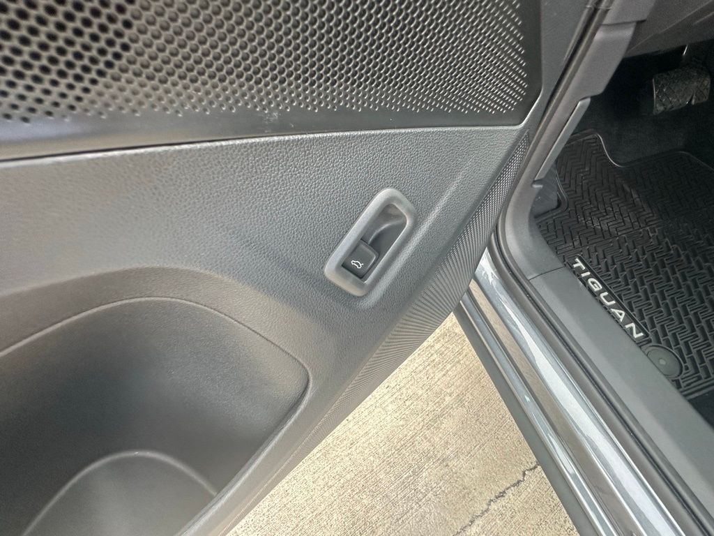 2025 Volkswagen Tiguan 2.0T SE Tampa FL