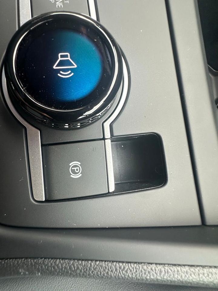 2025 Volkswagen Tiguan 2.0T SE Tampa FL