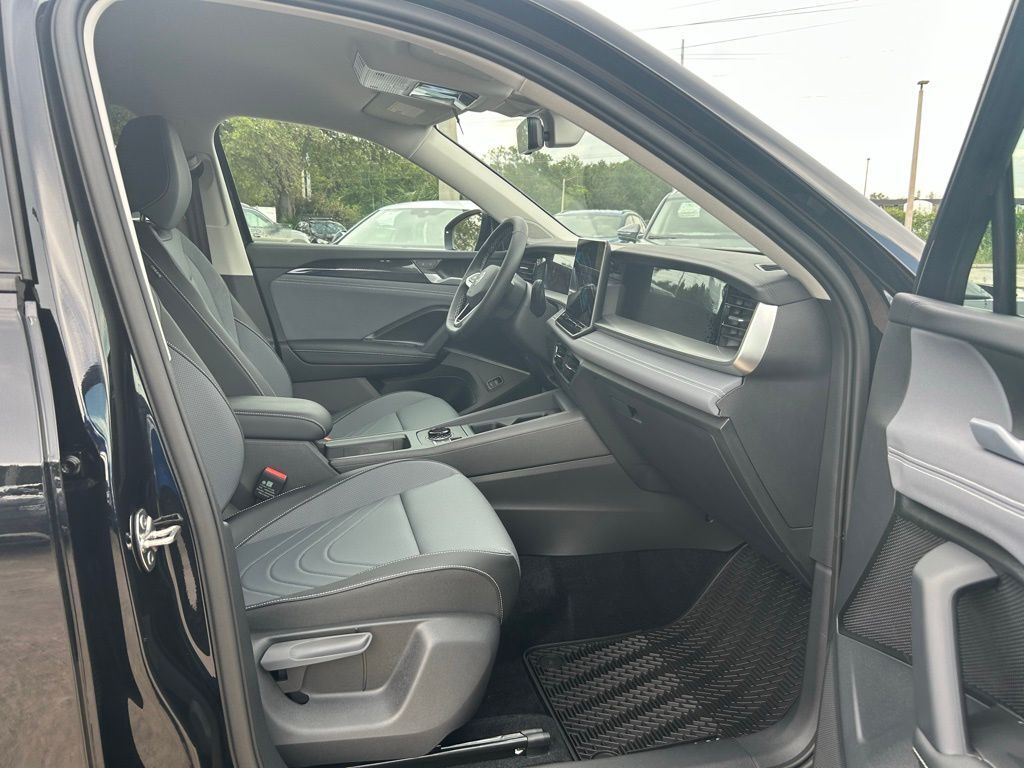 2025 Volkswagen Tiguan 2.0T SE Tampa FL