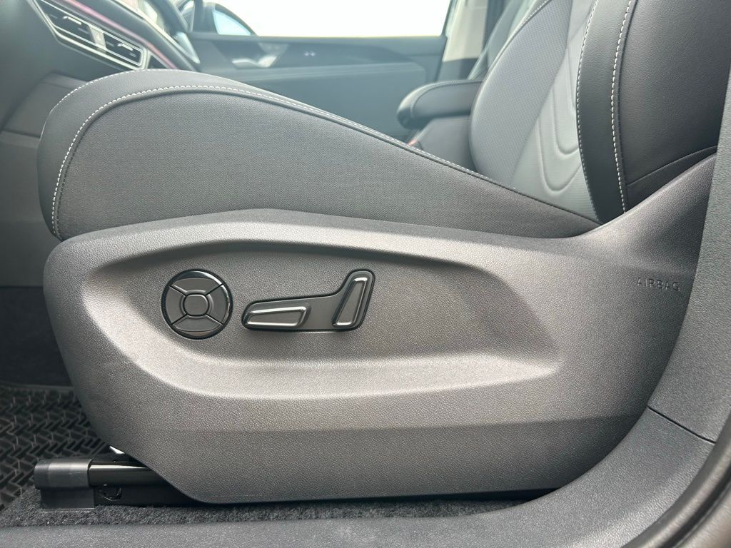 2025 Volkswagen Tiguan 2.0T SE Tampa FL
