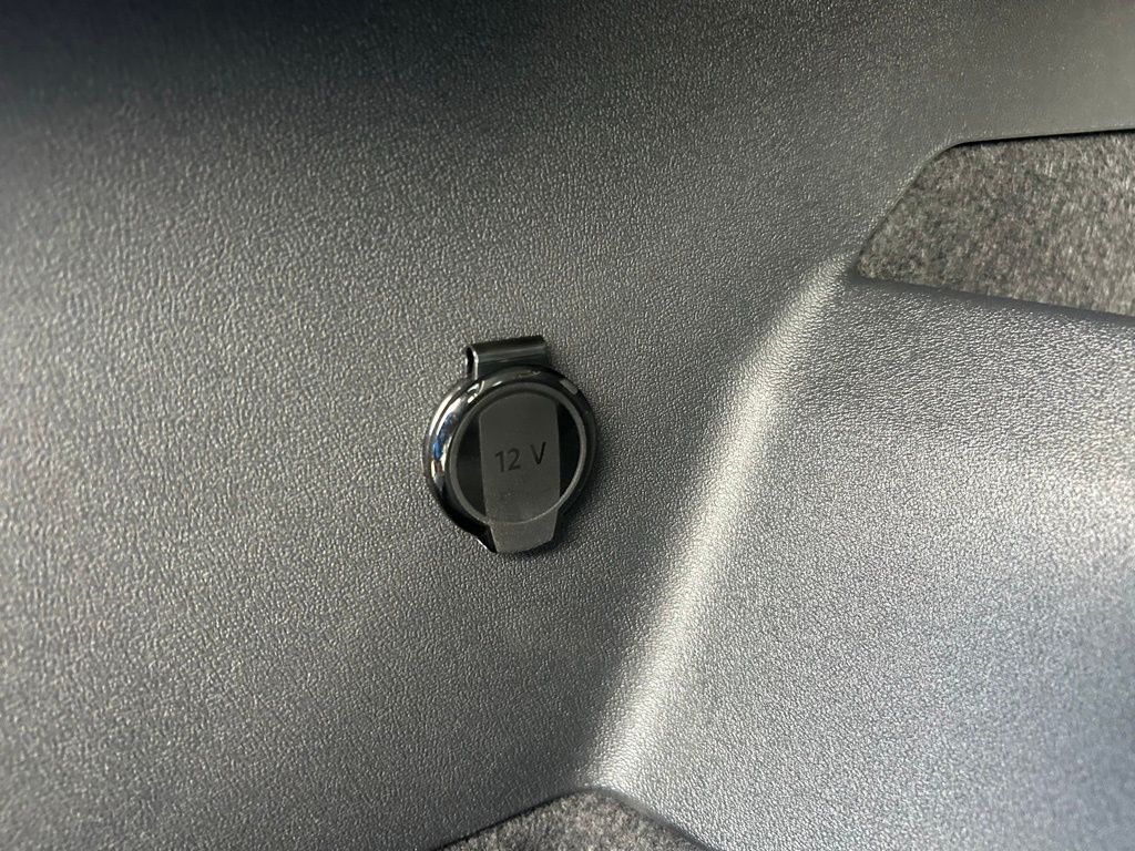 2025 Volkswagen Tiguan 2.0T SE Tampa FL