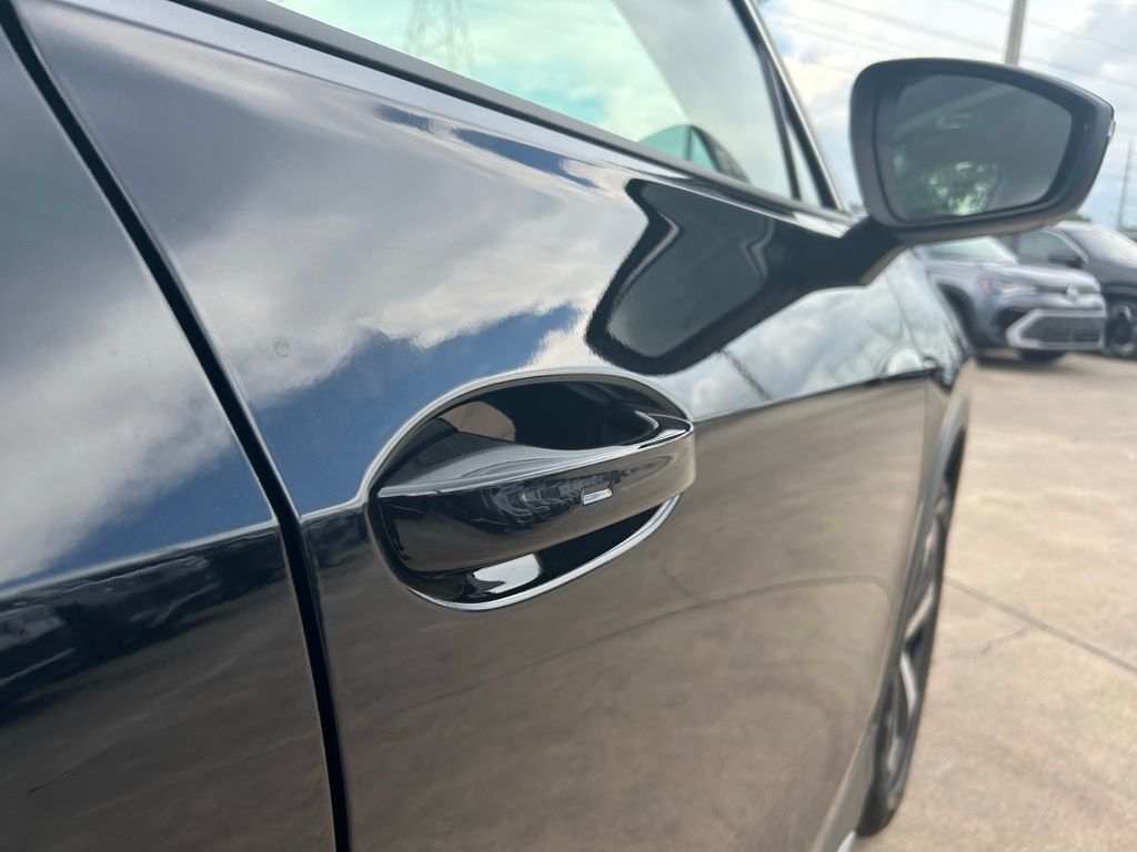 2025 Volkswagen Tiguan 2.0T SE Tampa FL