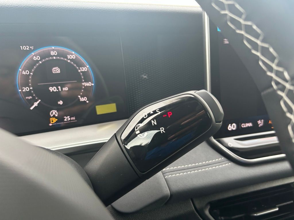 2025 Volkswagen Tiguan 2.0T SE Tampa FL