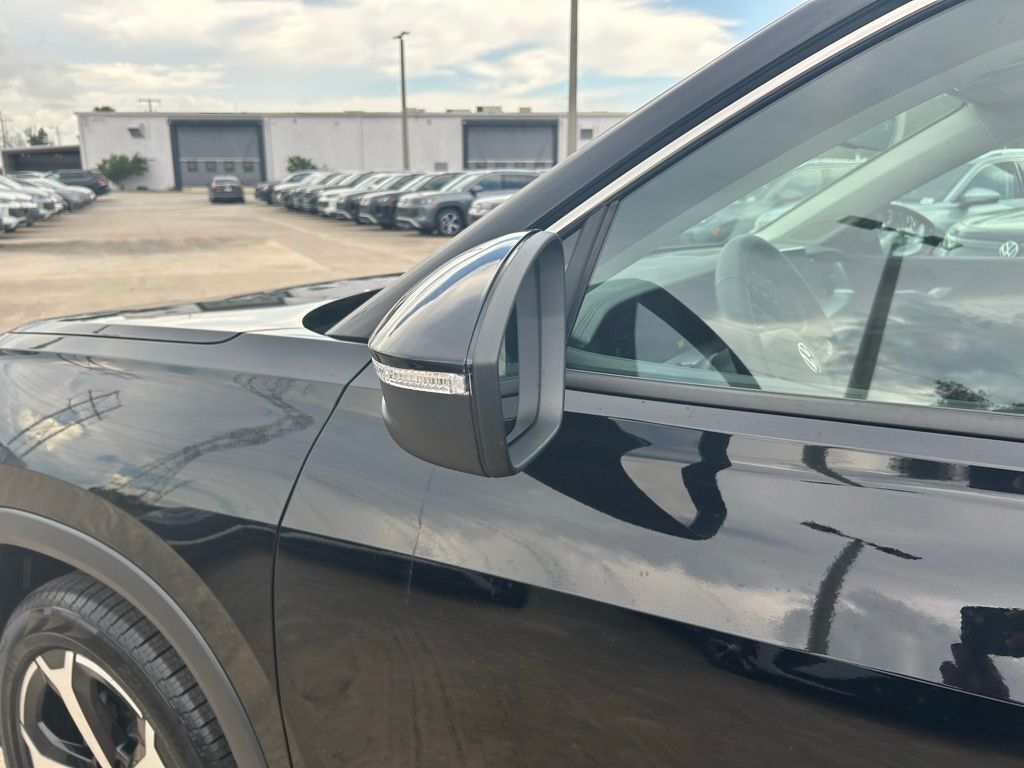 2025 Volkswagen Tiguan 2.0T SE Tampa FL