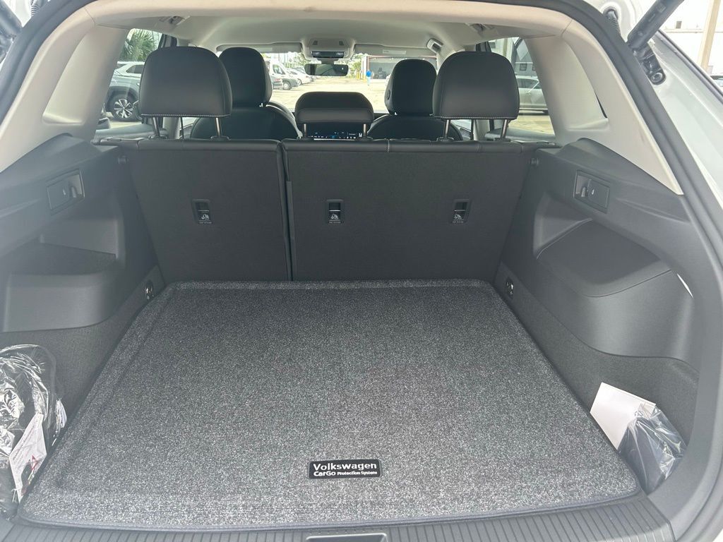 2025 Volkswagen Tiguan 2.0T SE Tampa FL