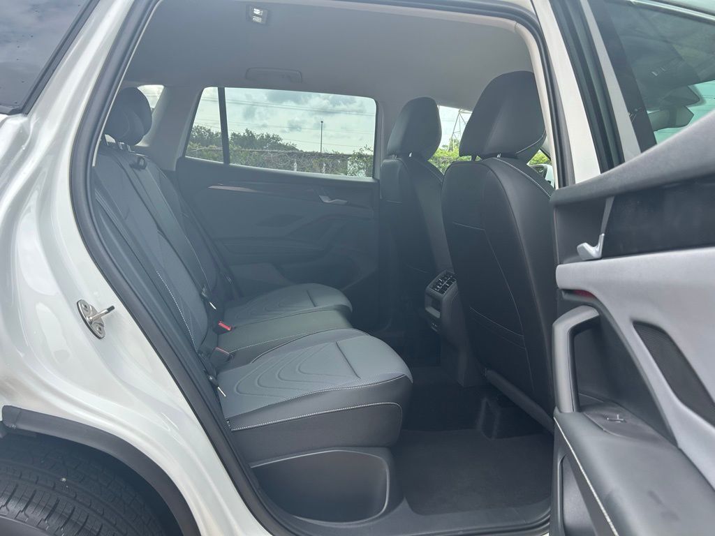 2025 Volkswagen Tiguan 2.0T SE Tampa FL