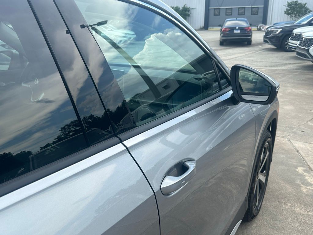2025 Volkswagen Tiguan 2.0T SE Tampa FL