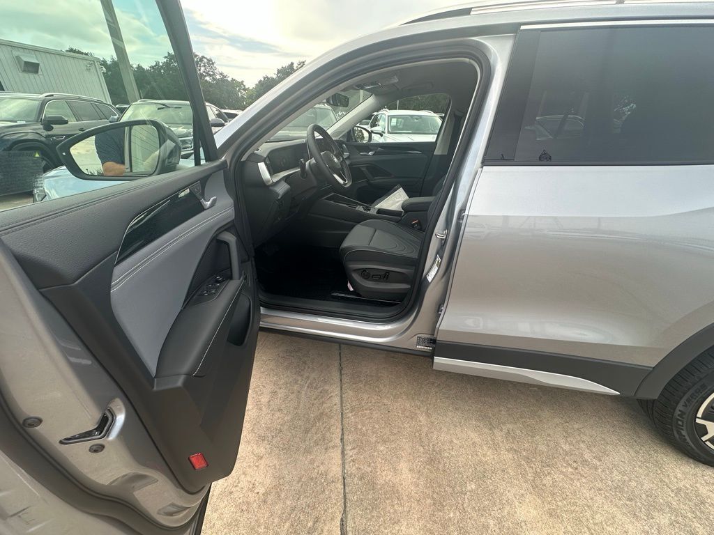2025 Volkswagen Tiguan 2.0T SE Tampa FL
