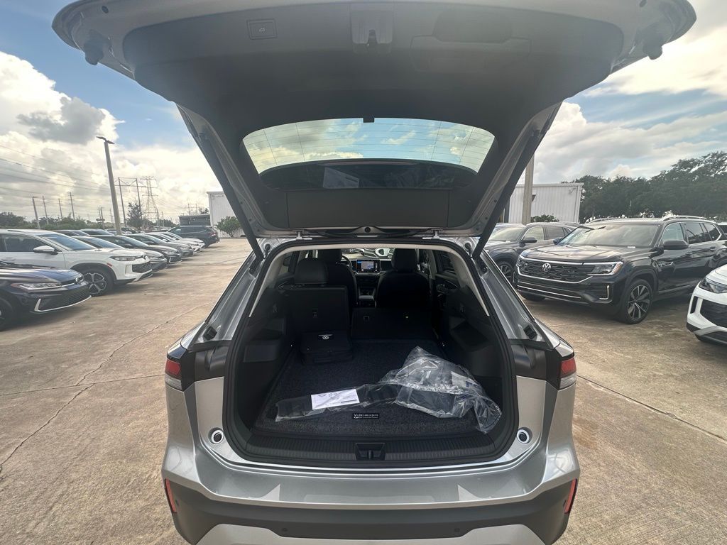 2025 Volkswagen Tiguan 2.0T SE Tampa FL