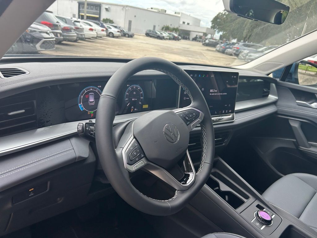 2025 Volkswagen Tiguan 2.0T SE Tampa FL