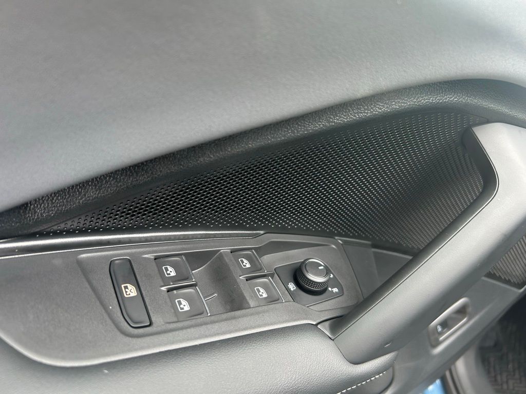 2025 Volkswagen Tiguan 2.0T SE Tampa FL