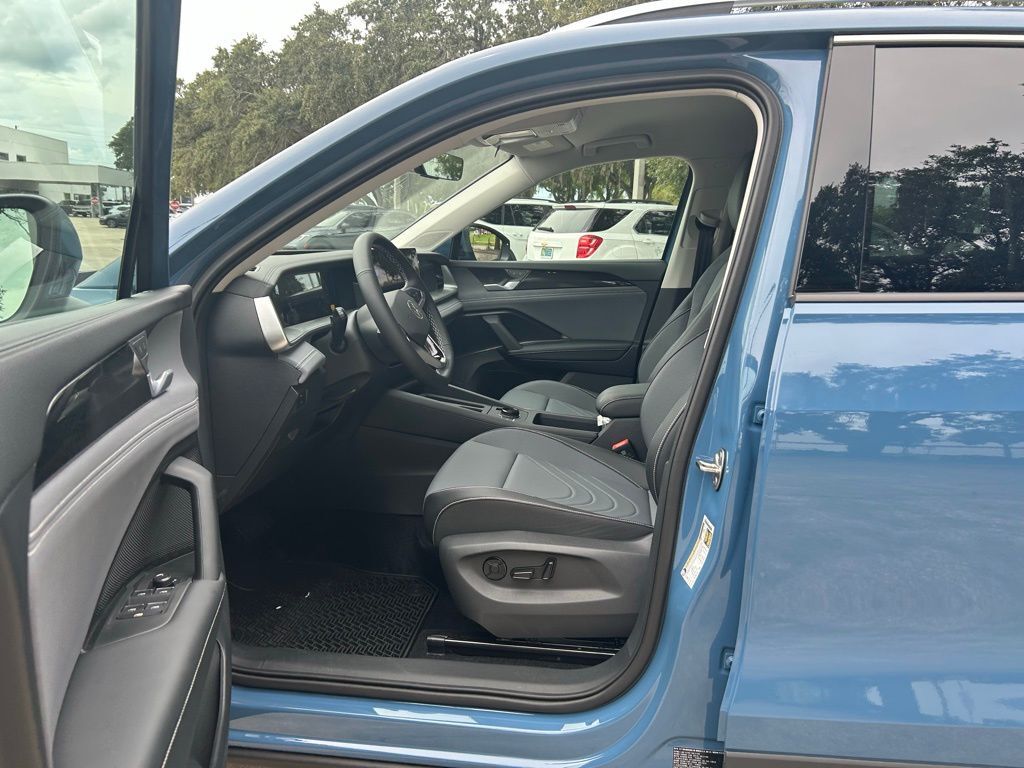 2025 Volkswagen Tiguan 2.0T SE Tampa FL