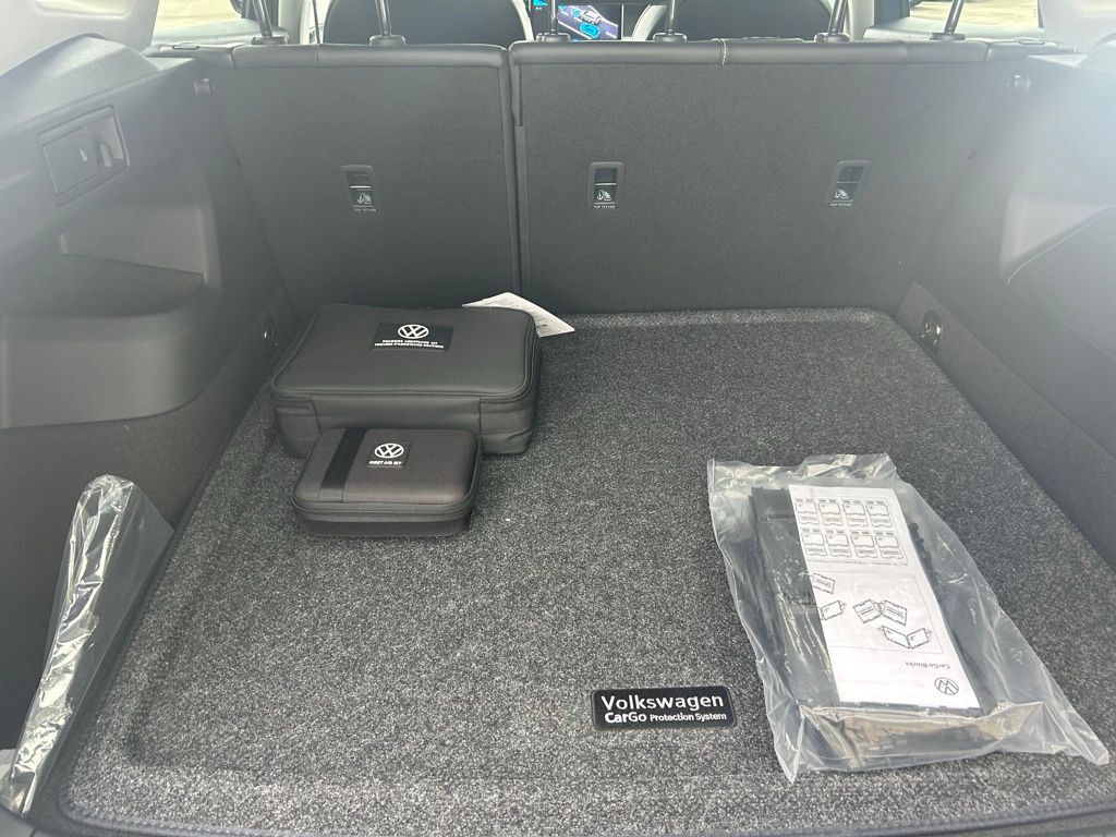 2025 Volkswagen Tiguan 2.0T SE Tampa FL