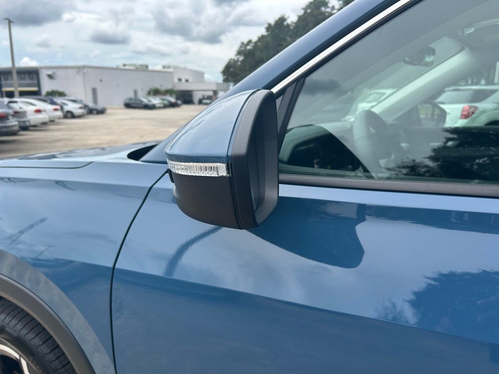 2025 Volkswagen Tiguan 2.0T SE Tampa FL