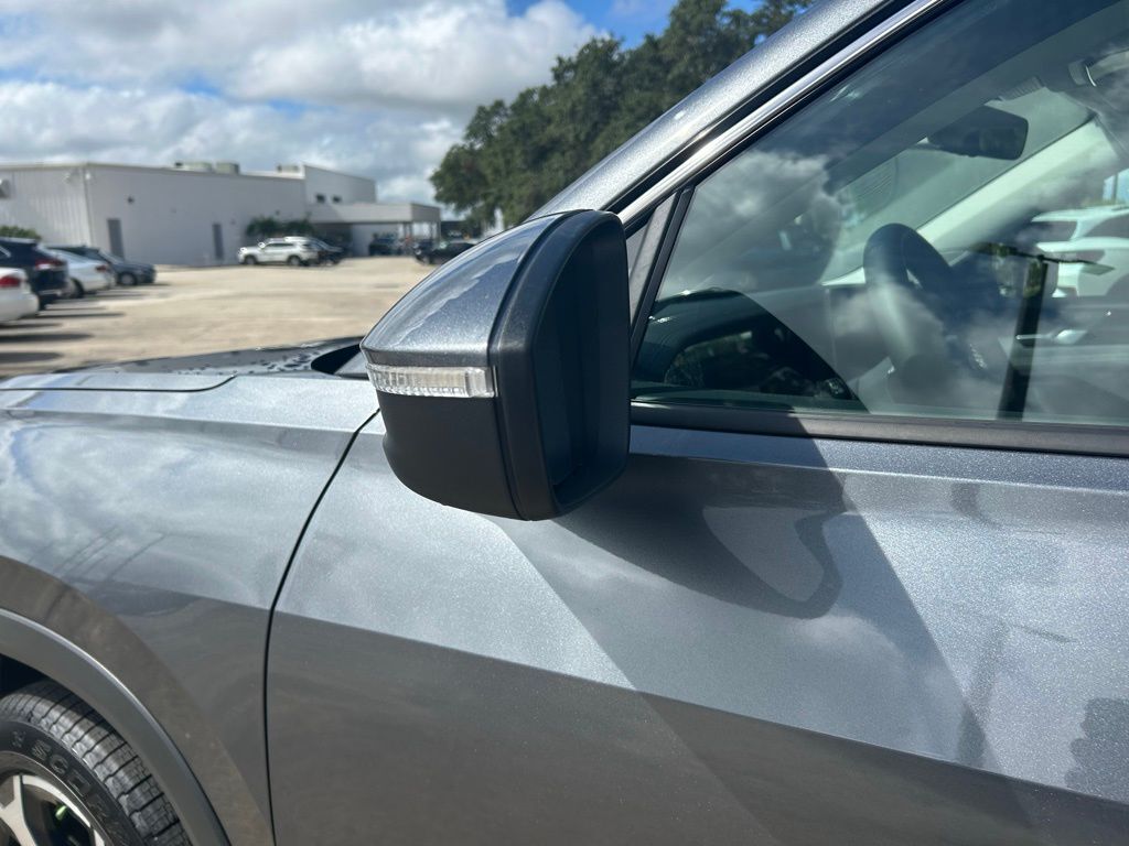 2025 Volkswagen Tiguan 2.0T SE Tampa FL