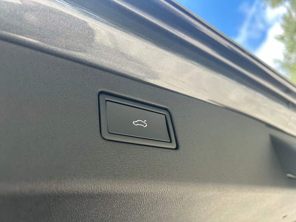 2025 Volkswagen Tiguan 2.0T SE Tampa FL