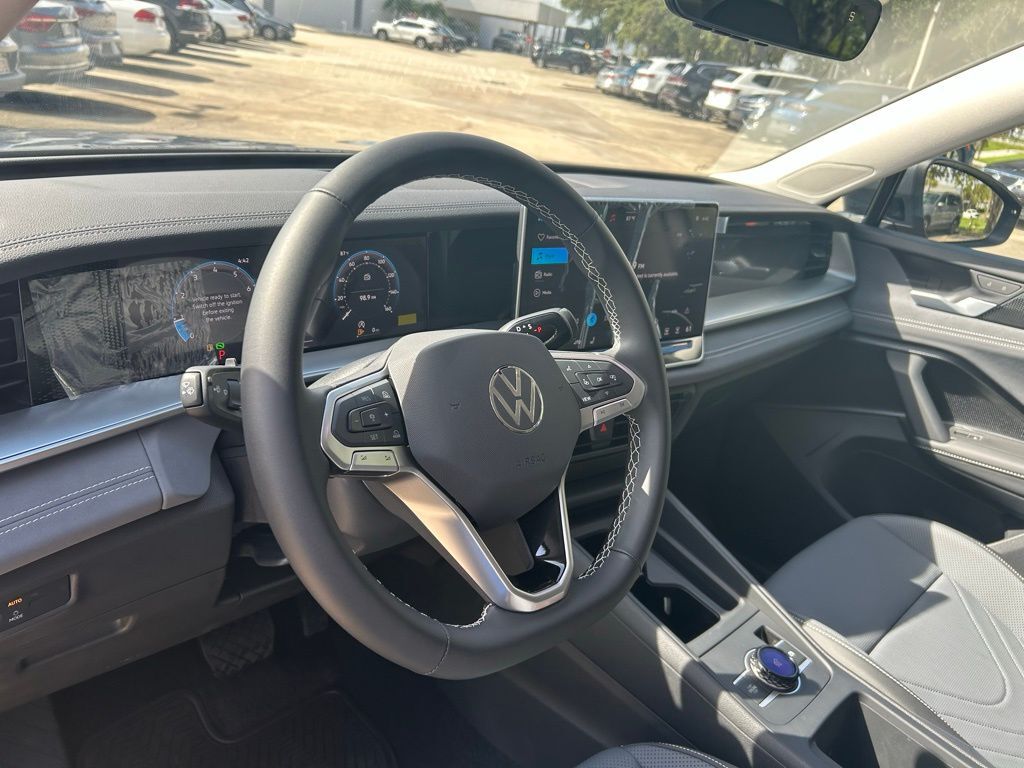 2025 Volkswagen Tiguan 2.0T SE Tampa FL