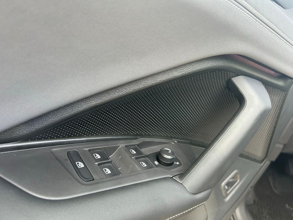 2025 Volkswagen Tiguan 2.0T SE Tampa FL